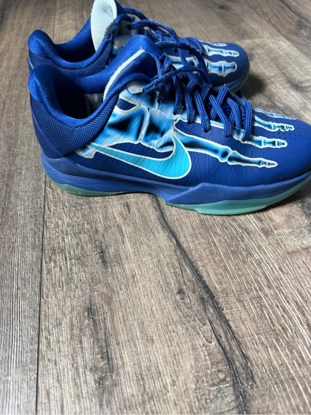 Nike Kobe V “X Ray” kids shoes